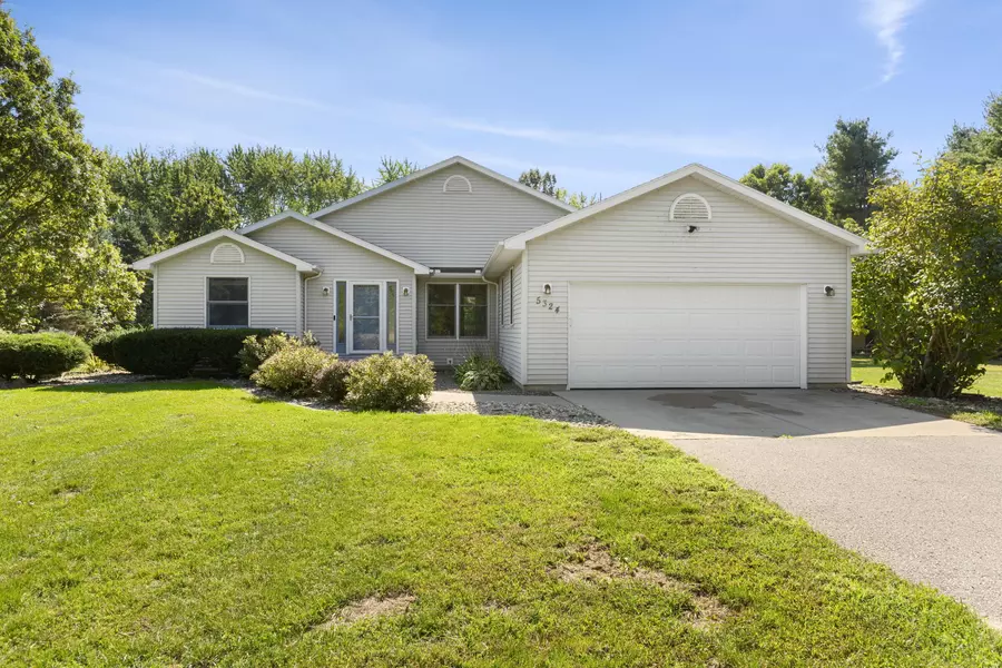 5324 Becht Road, Coloma, MI 49038