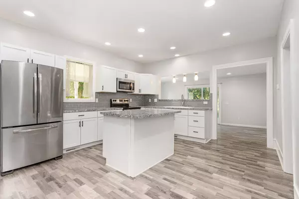 Athens, MI 49011,145 Kingsbury Street