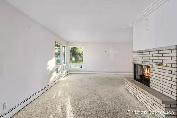 Norton Shores, MI 49441,2059 Garland Drive