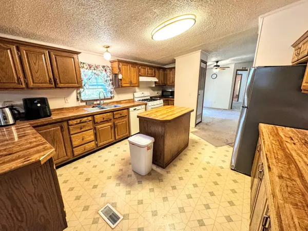 Bitely, MI 49309,8117 W 12 Mile Road