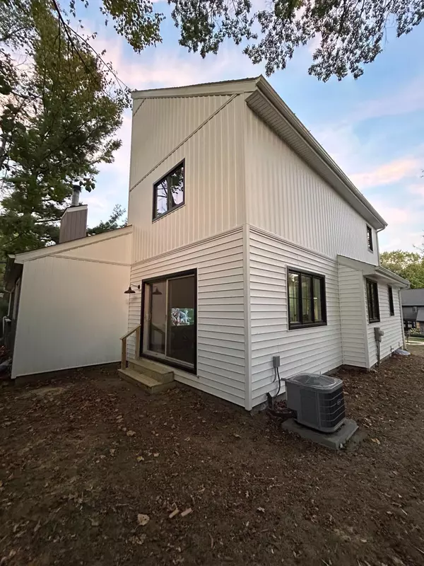 Ann Arbor, MI 48103,577 Glendale Circle