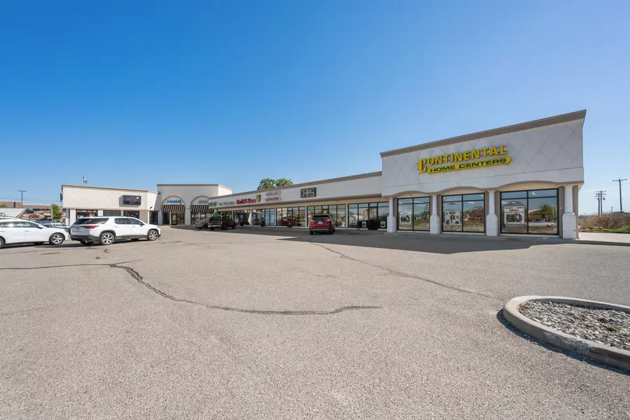 8826 E 34 Rd, Cadillac, MI 49601