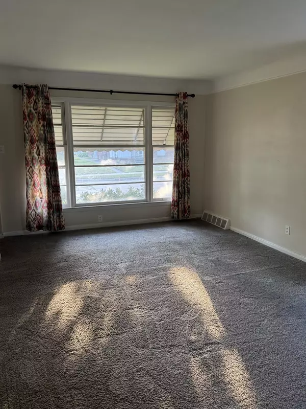 Redford, MI 48240,19341 Dalby