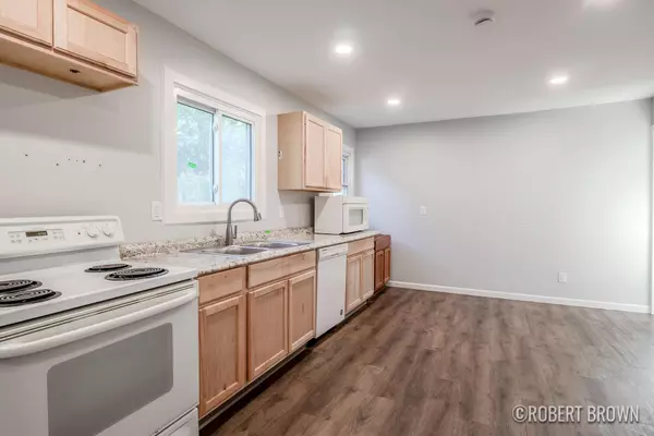 Kentwood, MI 49508,1061 60th SE Street