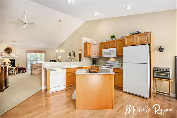Holland, MI 49424,11381 Pointe Lake Boulevard