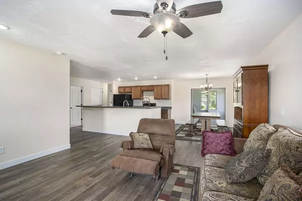 Lawrence, MI 49064,217 Corwin Meadows Drive