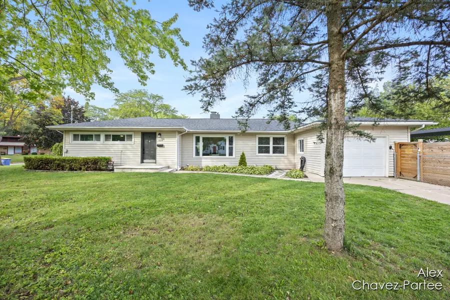 1119 Spencer NE Street, Grand Rapids, MI 49505
