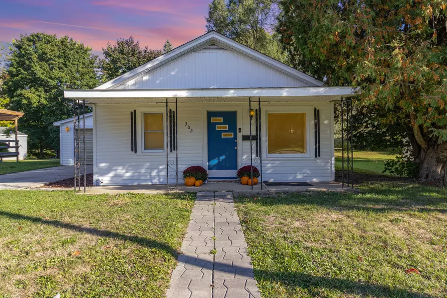 302 W Osceola Avenue, Reed City, MI 49677