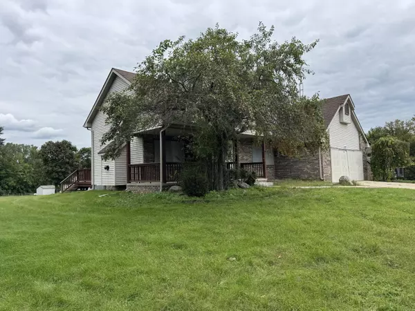 Almont, MI 48003,7341 Wood Pointe Drive