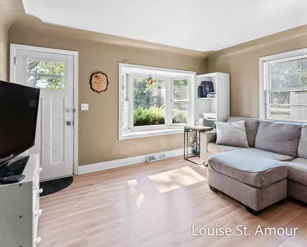 Muskegon, MI 49441,868 Post Road