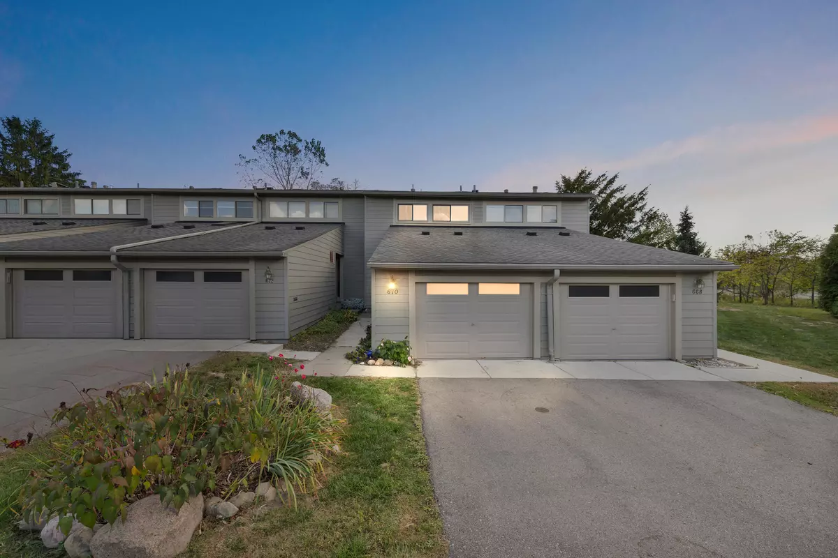 Ann Arbor, MI 48105,670 Peninsula Court