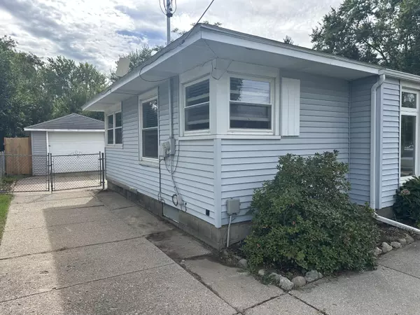 Wyoming, MI 49509,918 Buckingham SW Street