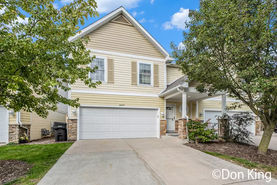 3037 Ledgestone NE Place, Grand Rapids, MI 49525