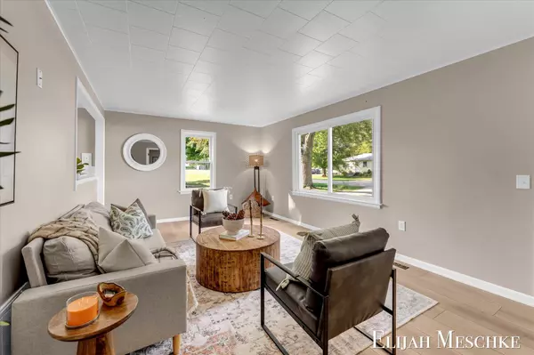 Grand Rapids, MI 49548,62 Kenton SE Street