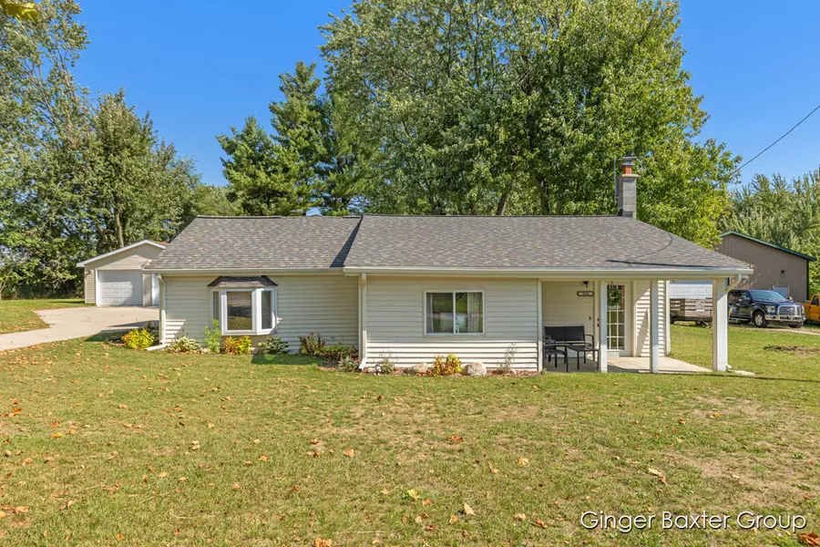 996 East Street, Coopersville, MI 49404