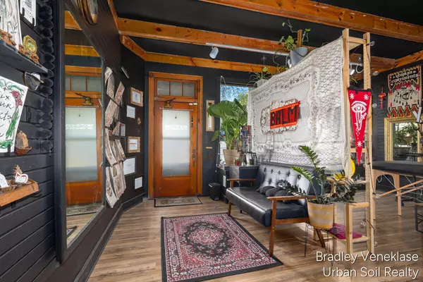 Grand Rapids, MI 49504,1054 Fulton W Street