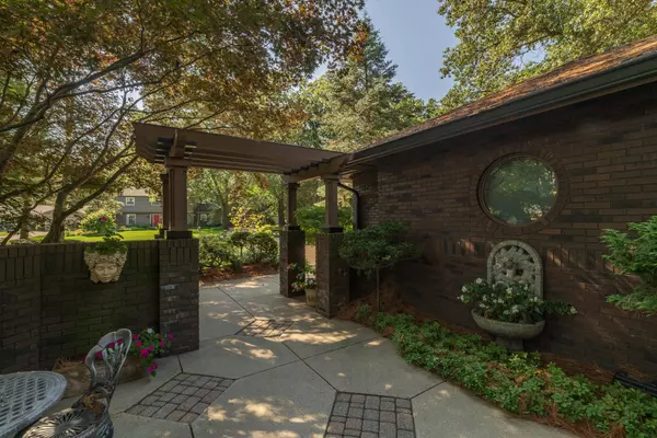 Kalamazoo, MI 49009,5420 Whippoorwill Drive