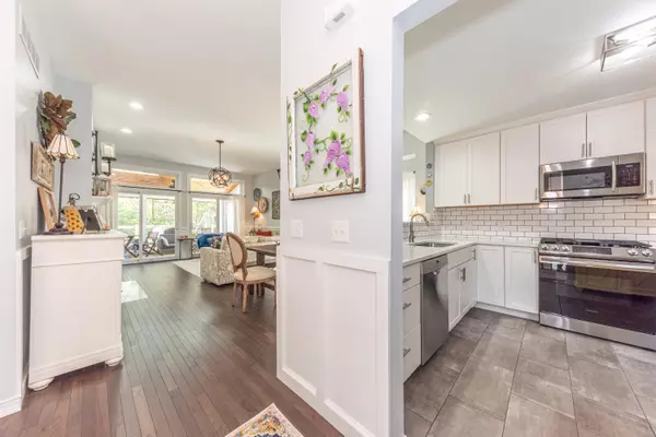 Ann Arbor, MI 48108,4869 Lone Oak Court