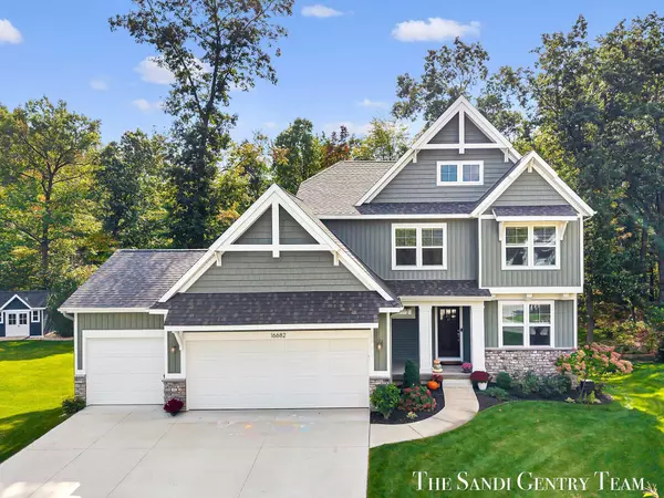 16682 Spring Tree Drive, Spring Lake, MI 49456