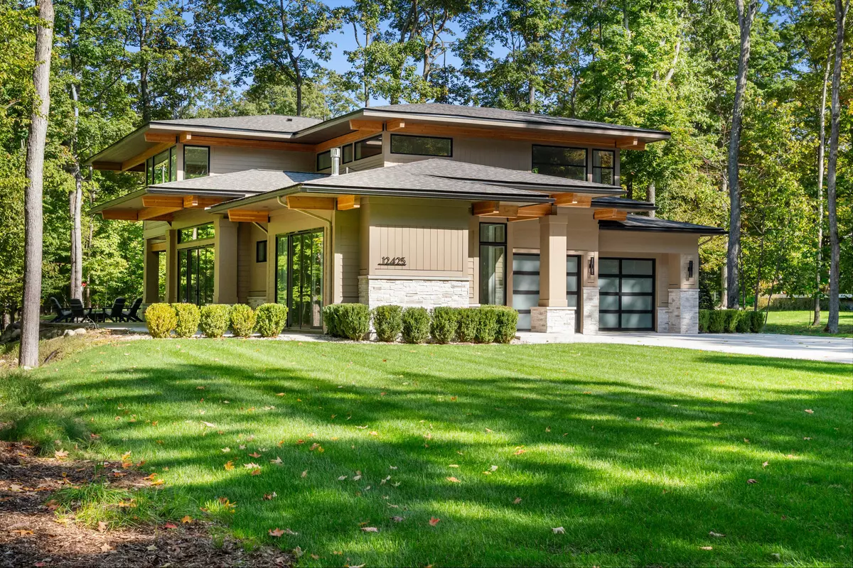 Charlevoix, MI 49720,17 N Stonebridge Drive #17