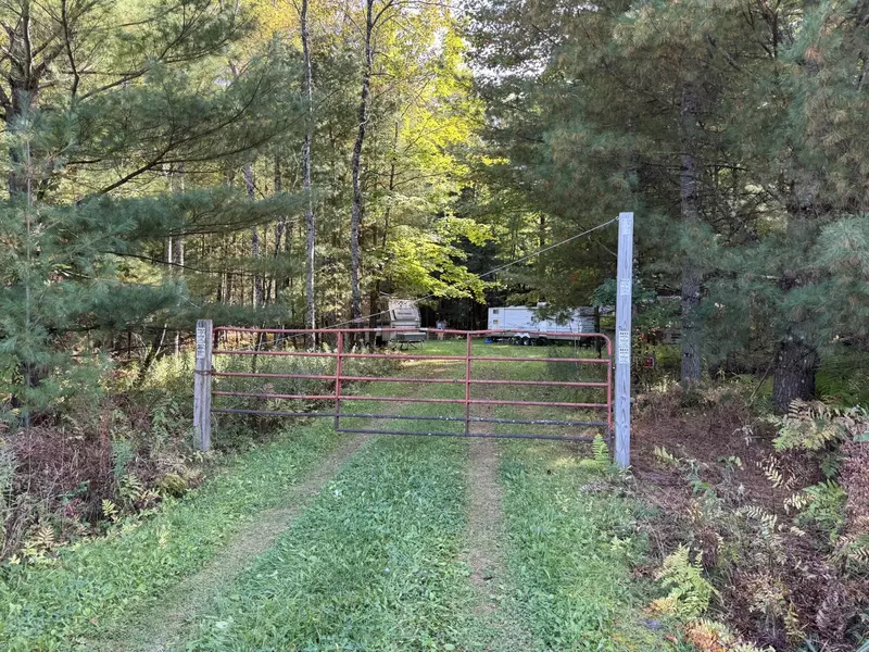 9253 E Decker Road, Branch, MI 49402