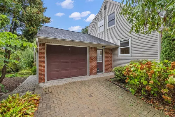Ann Arbor, MI 48104,1905 Crestland Drive