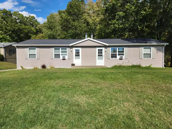 16251 Taft Road, Spring Lake, MI 49456