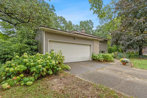 Rockford, MI 49341,5090 Natchez Ct NE Court