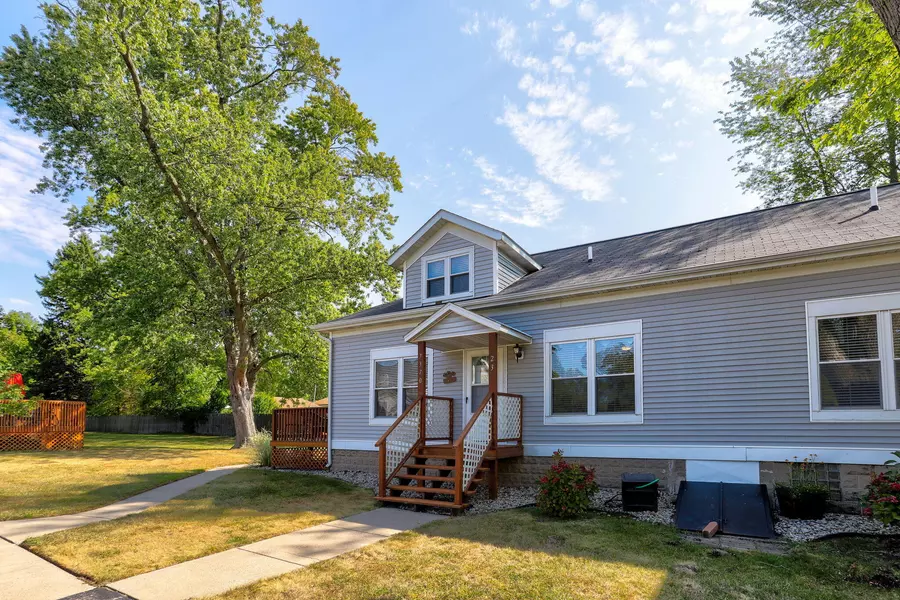 07370 N North Shore Drive #23, South Haven, MI 49090