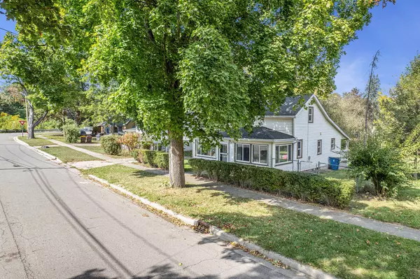 Marshall, MI 49068,307 Locust Street