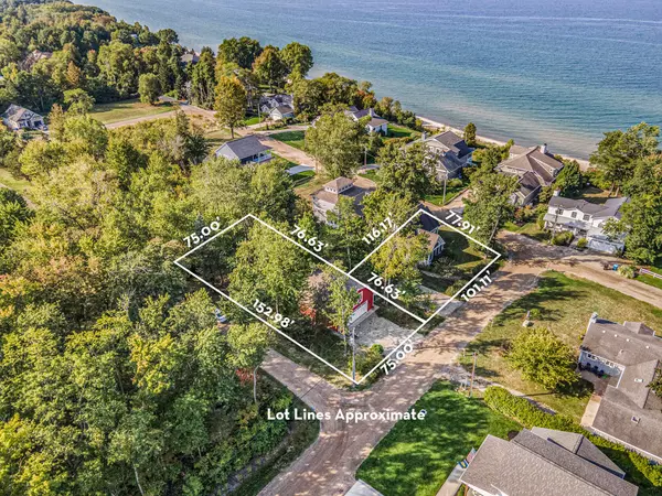 South Haven, MI 49090,475 Lakeshore Drive