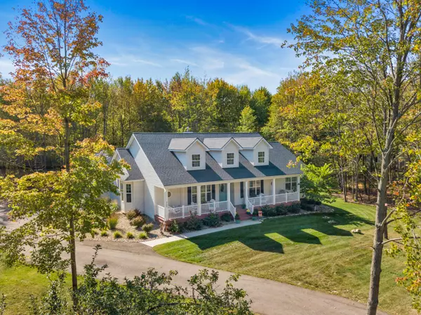 Fenton, MI 48430,8180 Ledgewood Ravine Trail