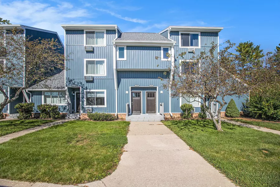 5734 Hilltop Way Way #14, Williamsburg, MI 49690