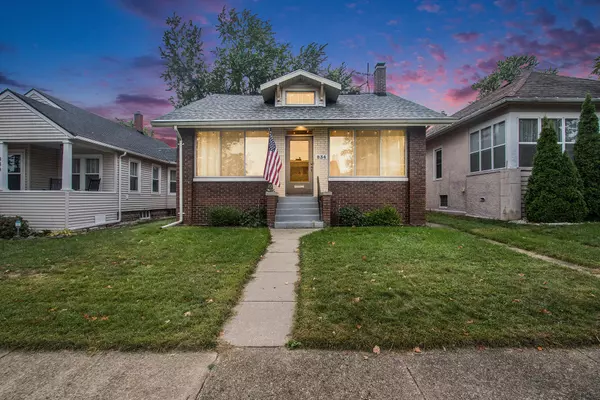 834 Lewis Avenue, St. Joseph, MI 49085