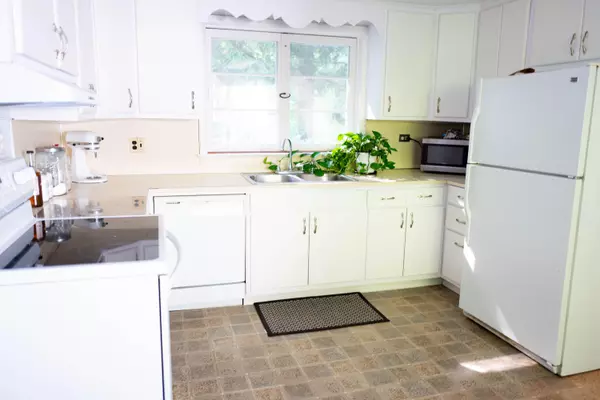 South Haven, MI 49090,75169 24th Avenue