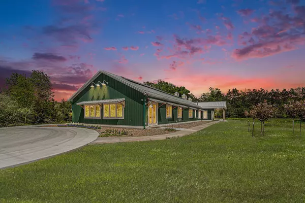 Fennville, MI 49408,1985 68th Street