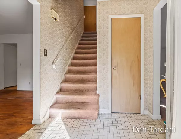 Norton Shores, MI 49441,1752 Bonneville Drive