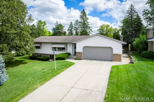 1840 Keyhill SE Avenue, Grand Rapids, MI 49546