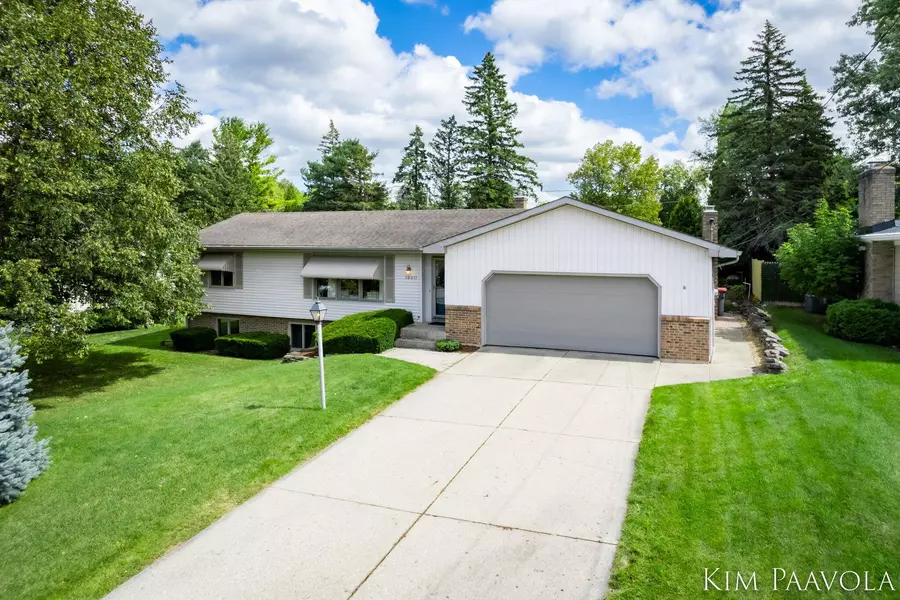 1840 Keyhill SE Avenue, Grand Rapids, MI 49546