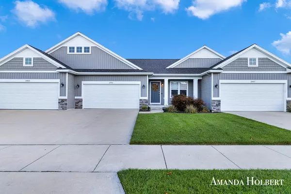 2905 Tributary Drive NE, Rockford, MI 49341