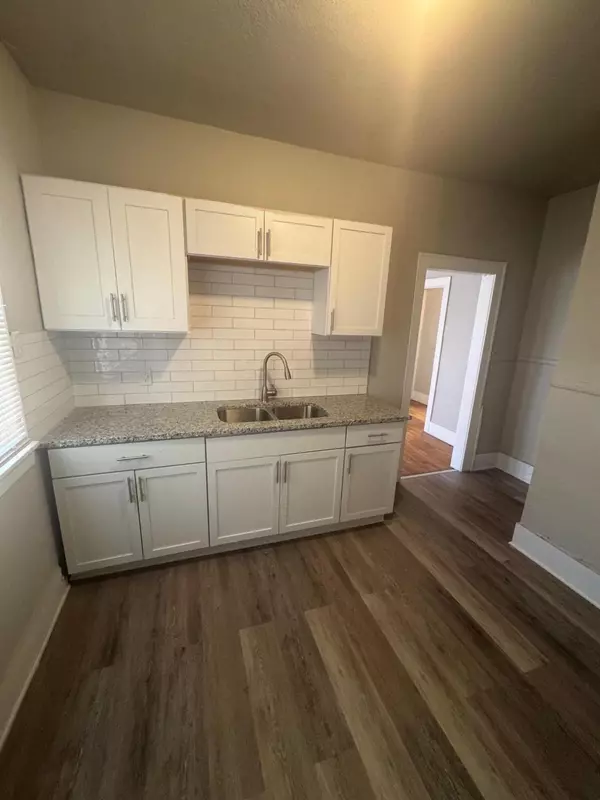 Detroit, MI 48206,2420 Monterey Avenue