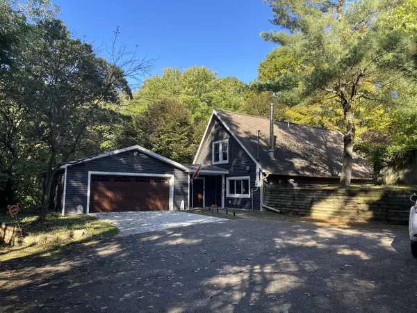 4554 S 4th Street, Kalamazoo, MI 49009