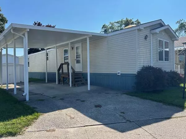St. Joseph, MI 49085,1153 W Glenlord Road #22