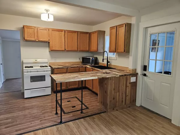 Greenville, MI 48838,408 E Market Street