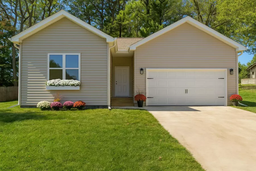 433 Carpenter NW Avenue, Grand Rapids, MI 49504