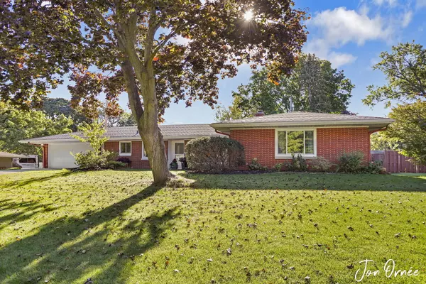 814 Bertsch Drive, Holland, MI 49423