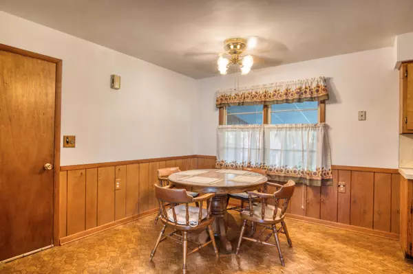 Jenison, MI 49428,1241 S Marymark Drive