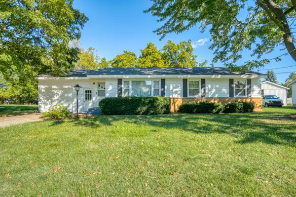 1241 S Marymark Drive, Jenison, MI 49428