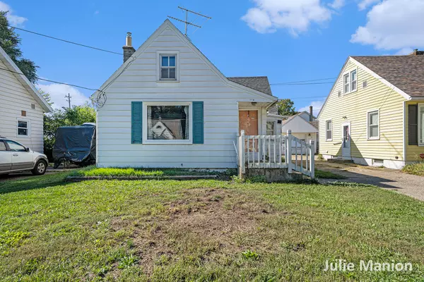 1829 Delwood SW Avenue, Wyoming, MI 49509