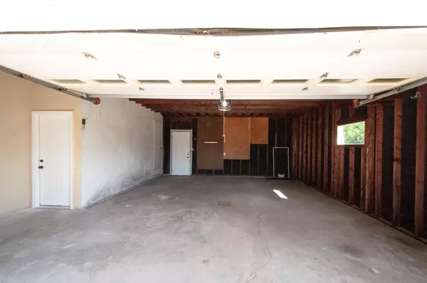 Three Rivers, MI 49093,15494 Coon Hollow Road